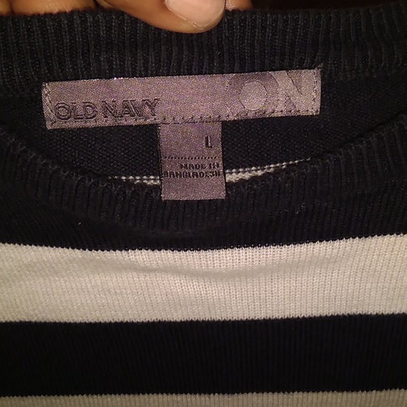 Men's Old Navy Striped Sweater - Picture 3 of 4